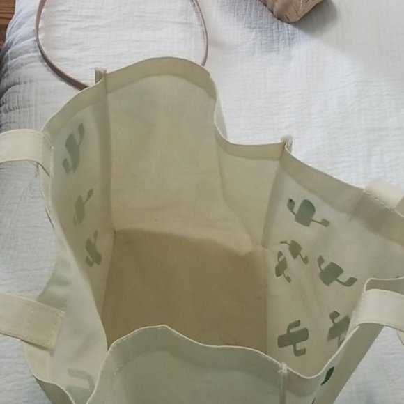 Bag - Picture 2 of 2